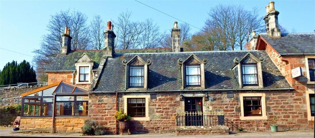 The Ben Bhraggie Inn Golspie Exteriör bild